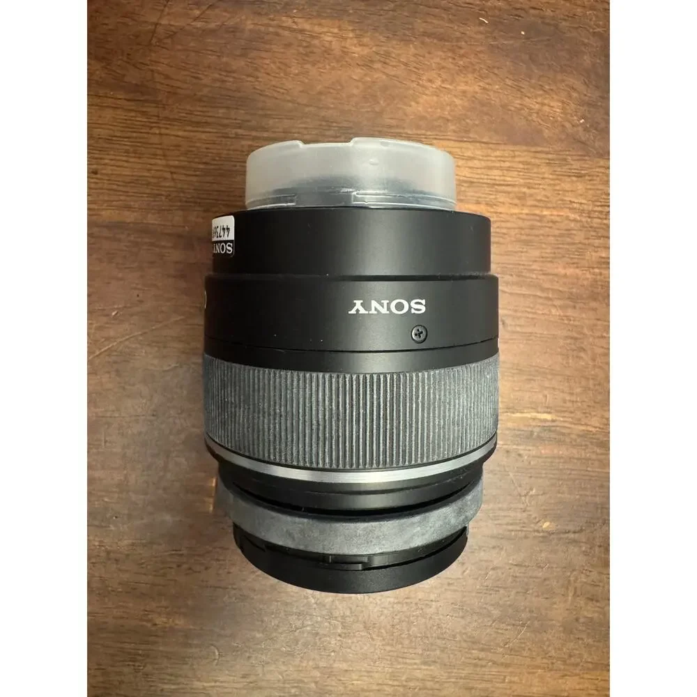 Sony DT 18-55mm f/3.5-5.6 SAM A-mount zoom lens NWOB for DSLR